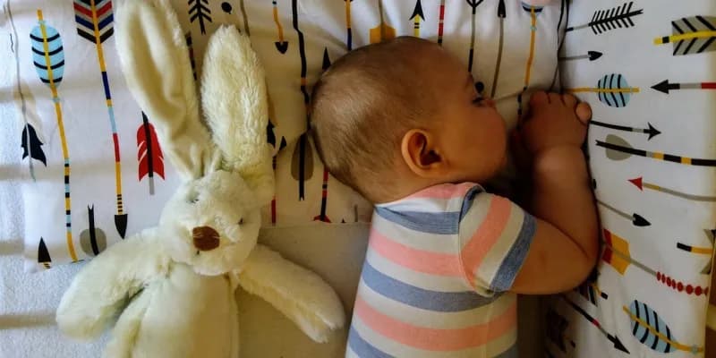 Czwarty skok rozwojowy ile trwa? Odkryj, co się zmienia u dziecka