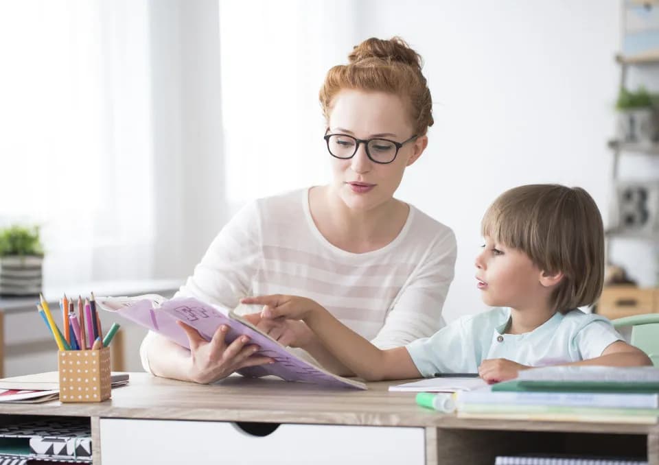 Dodatki dla nauczyciela wspomagającego - co warto wiedzieć?