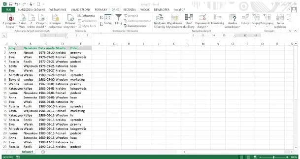 Jak zablokować okienka w Excelu, aby nie stracić ważnych danych