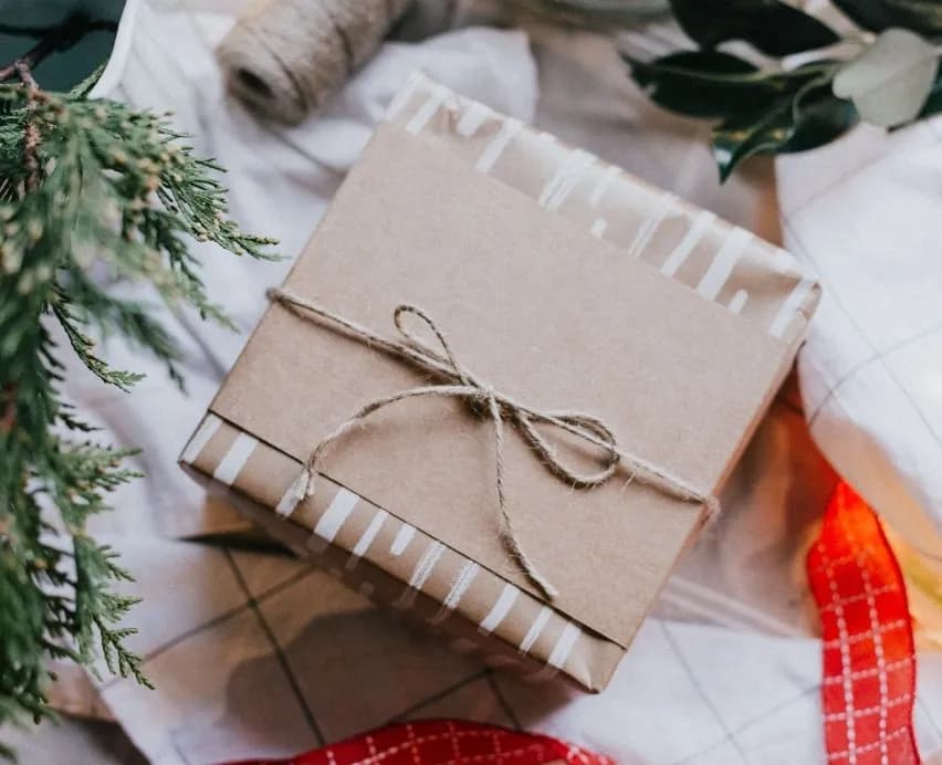 Co kupić na Mikołajki wychowawczyni? 10 wyjątkowych pomysłów na prezenty