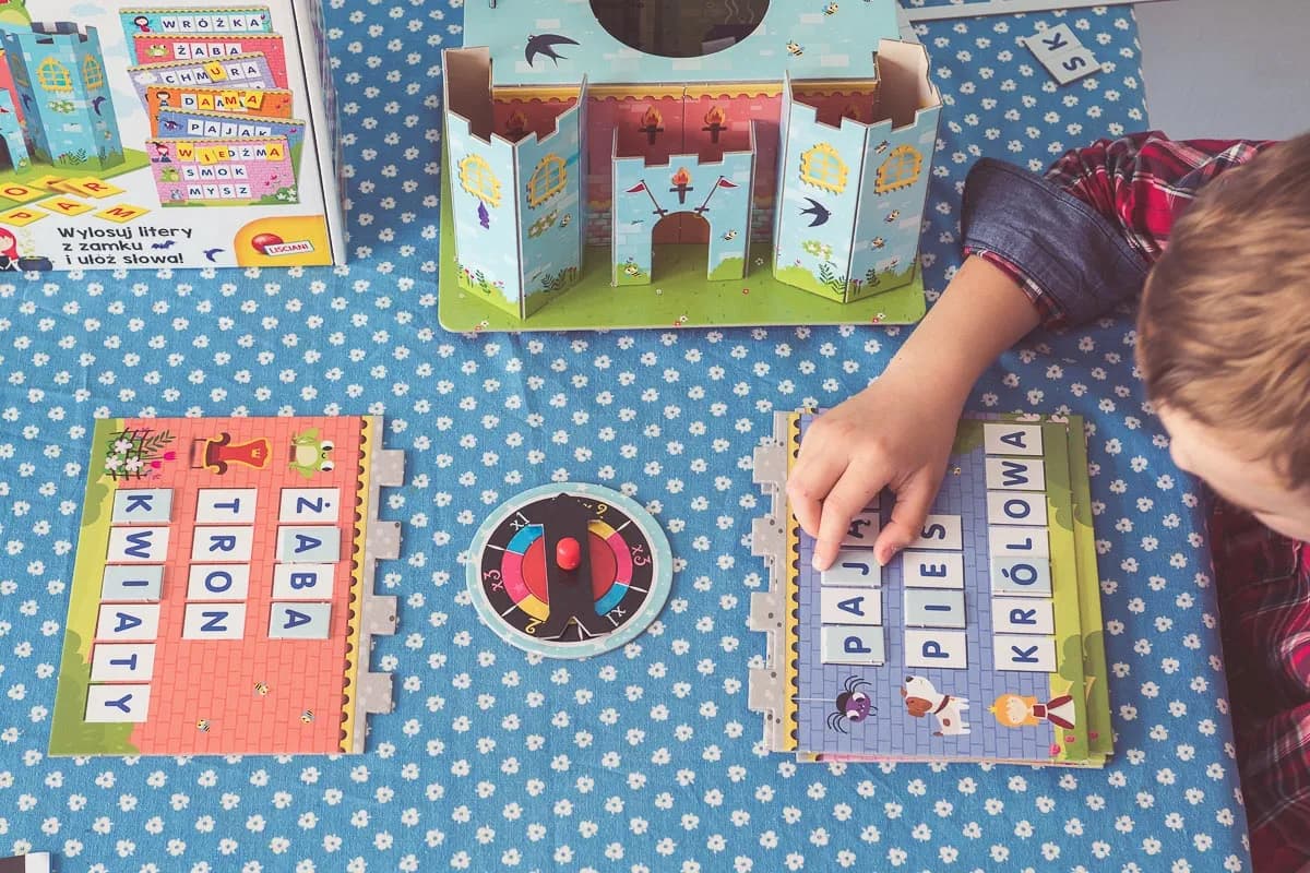 Zabawa z dziećmi w stylu peruwiańskim: tradycyjne aktywności z Cuzco